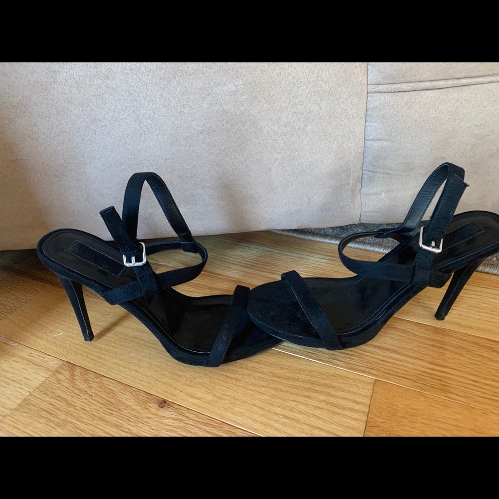 Black strapped heels!